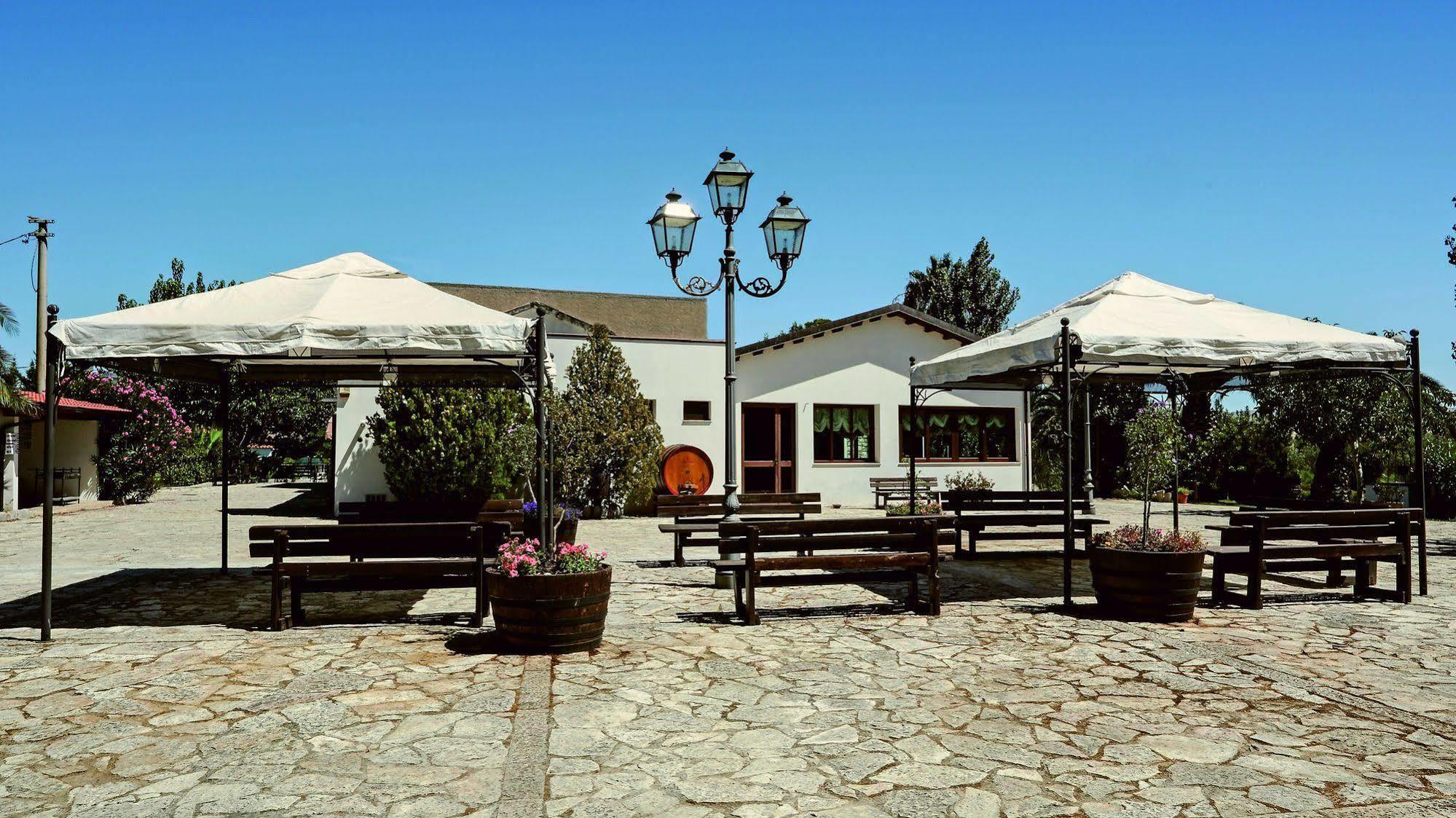 Agriturismo Tenute Pollara Roccamena ภายนอก รูปภาพ
