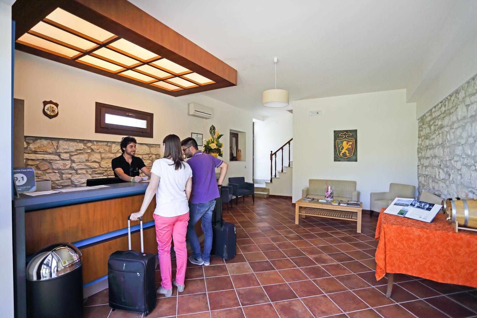 Agriturismo Tenute Pollara Roccamena ภายนอก รูปภาพ
